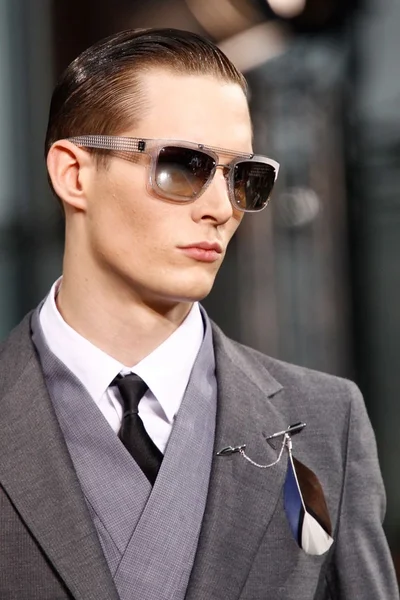 Look 65